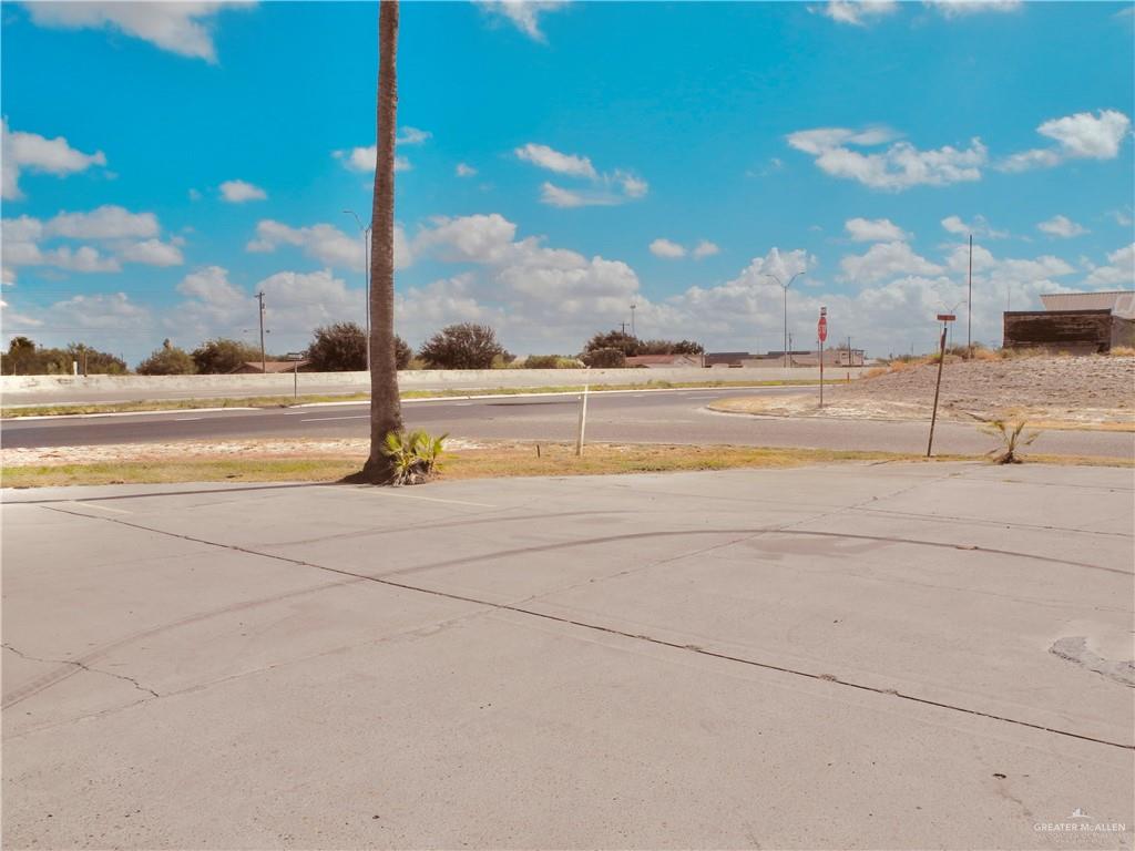 Photo 9 of 923 Palma Vista Drive