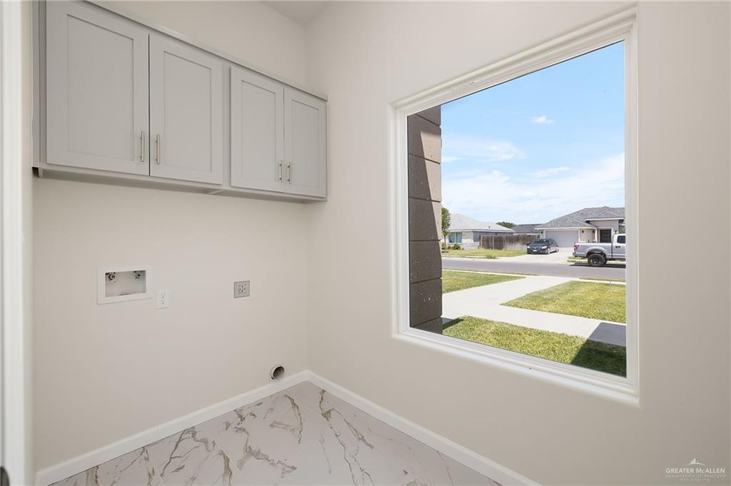 Photo 9 of 2302 San Charbel Street
