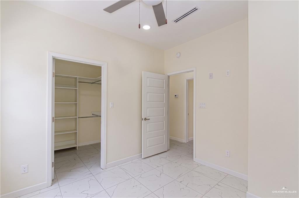 Photo 4 of 2513 Hilltop Avenue