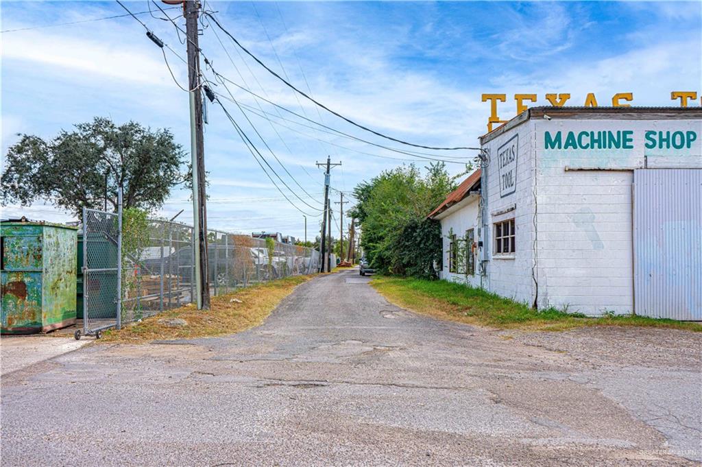 Photo 19 of 1217 Chicago Avenue