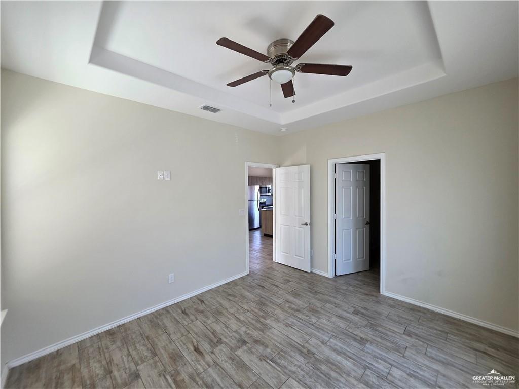 Photo 7 of 5005 Hiawatha Drive