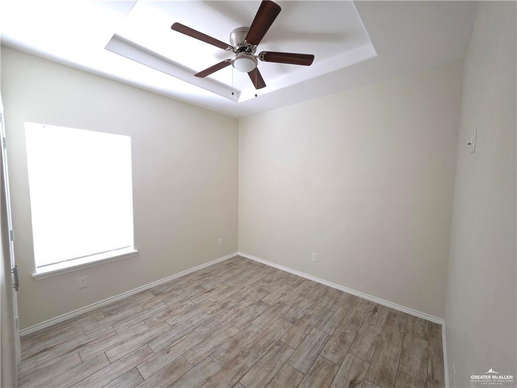 Photo 9 of 5005 Hiawatha Drive