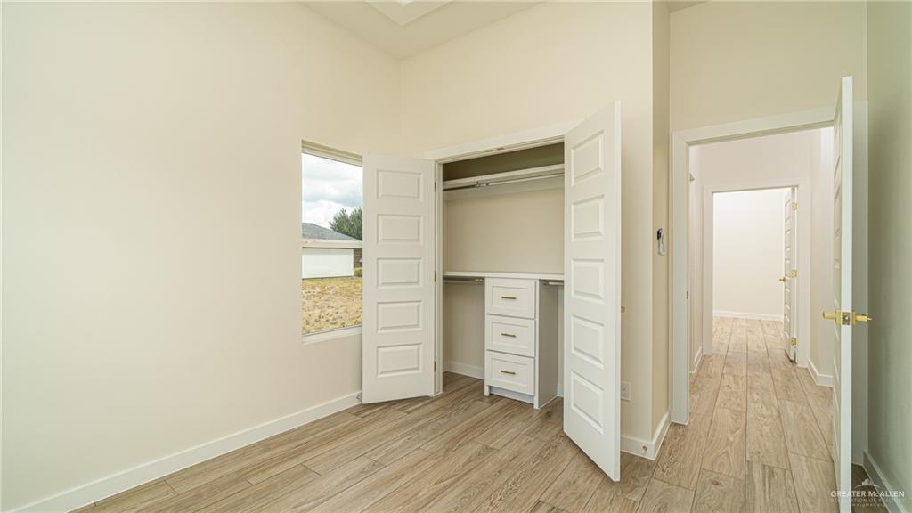 Photo 14 of 2820 Alyna Avenue