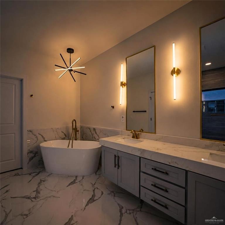 Photo 7 of 1110 Spanish Oak Street