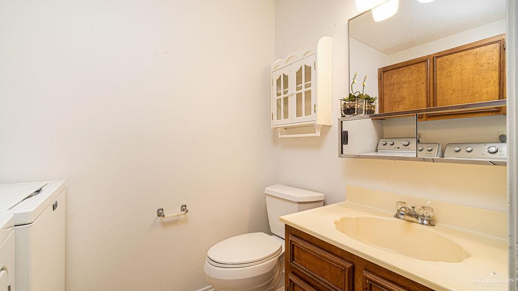 Photo 8 of 1500 Evergreen Avenue #15