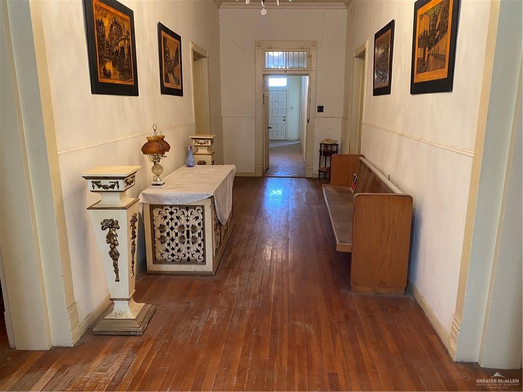 Photo 11 of 200 Corpus Street