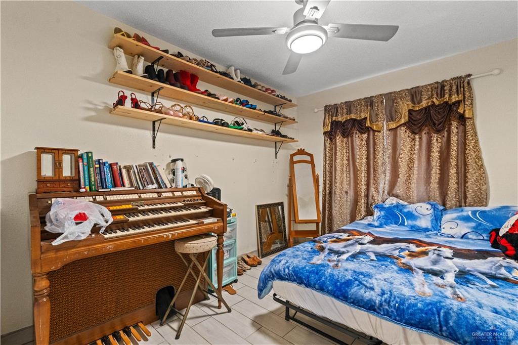 Photo 5 of 717 Nora Circle