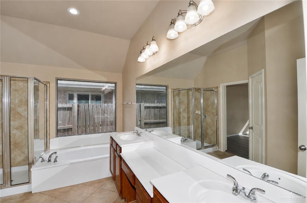 Photo 16 of 4400 Santa Olivia Street