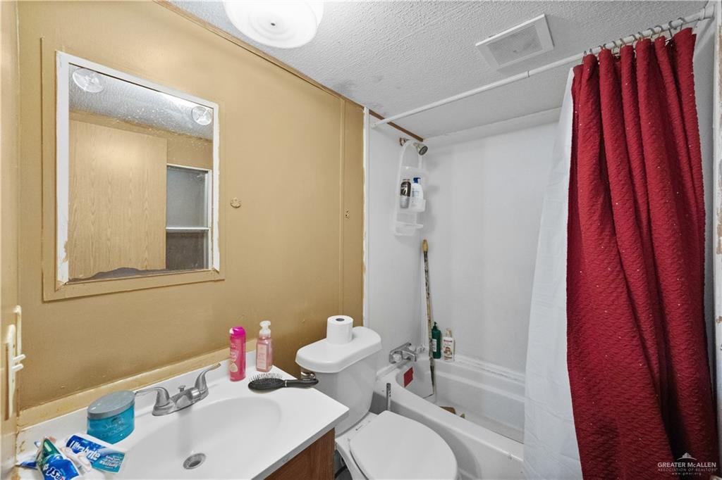 Photo 12 of 400 Bronte Avenue