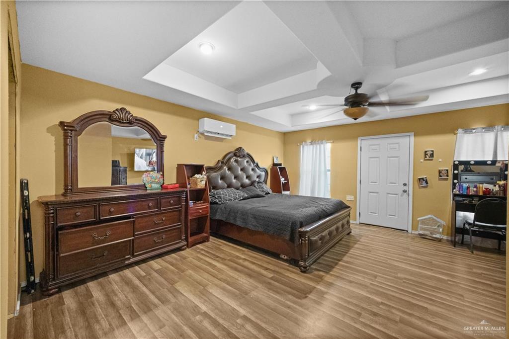 Photo 9 of 400 Bronte Avenue