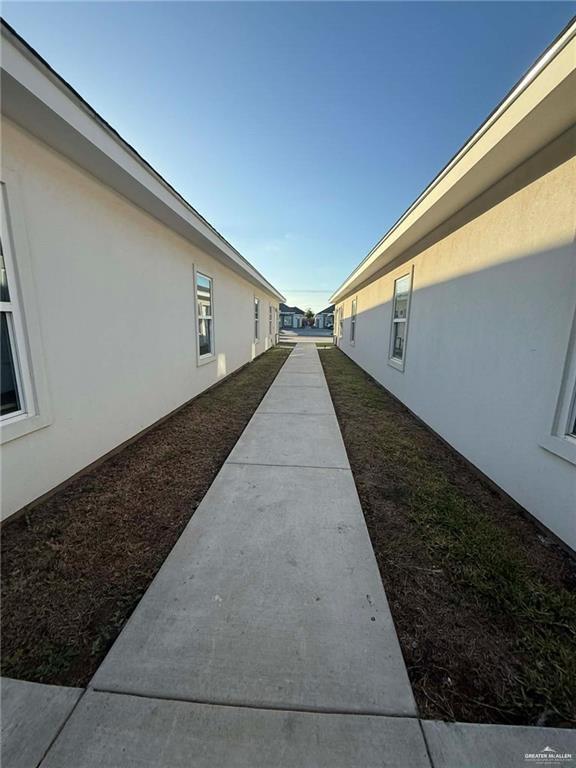 Photo 6 of 1316 Xanthia Street