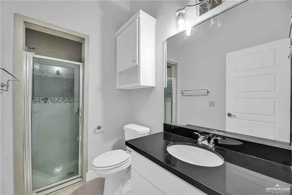 Photo 5 of 3016 L Street #1