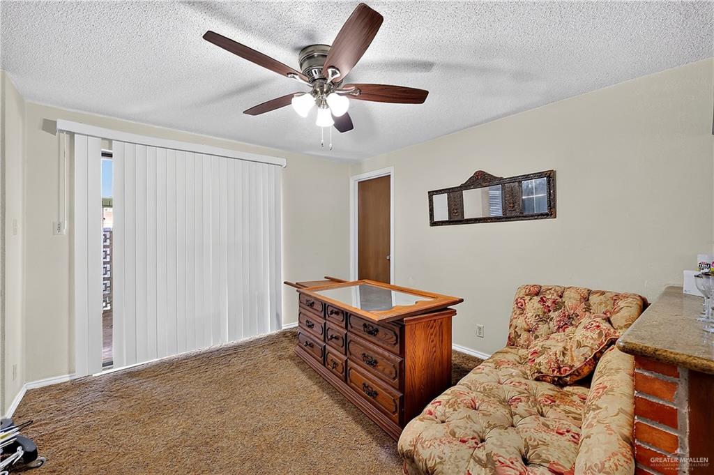 Photo 10 of 415 Doherty Avenue