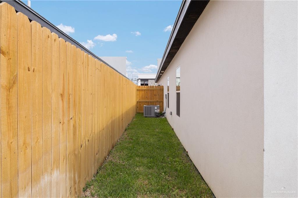 Photo 13 of 4217 Heron Avenue #23