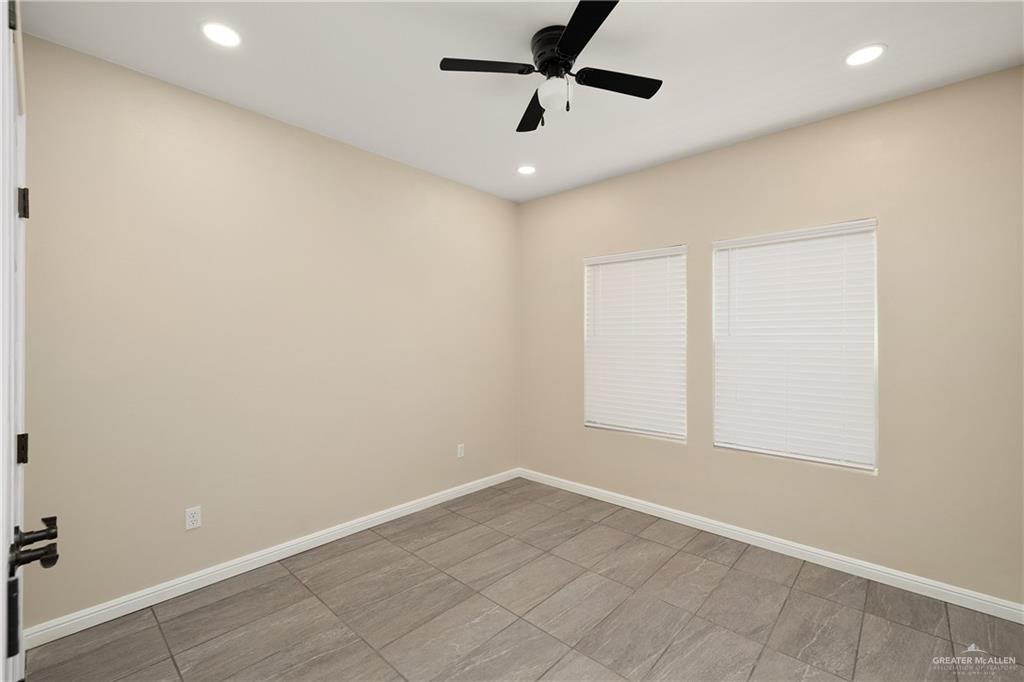 Photo 11 of 104 Starrview Drive