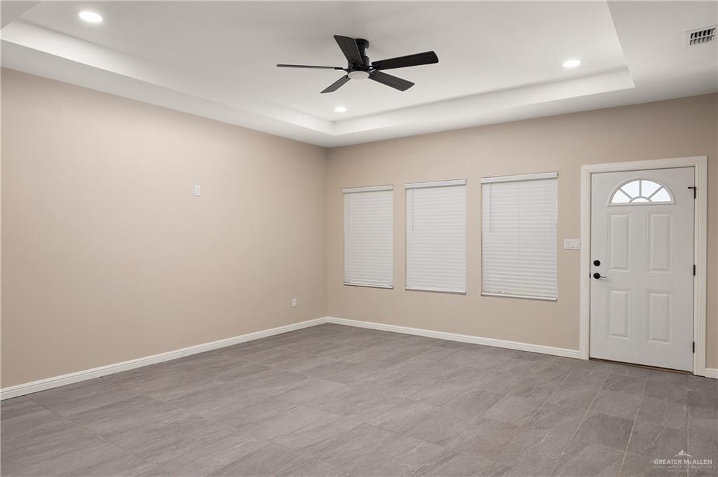 Photo 7 of 104 Starrview Drive