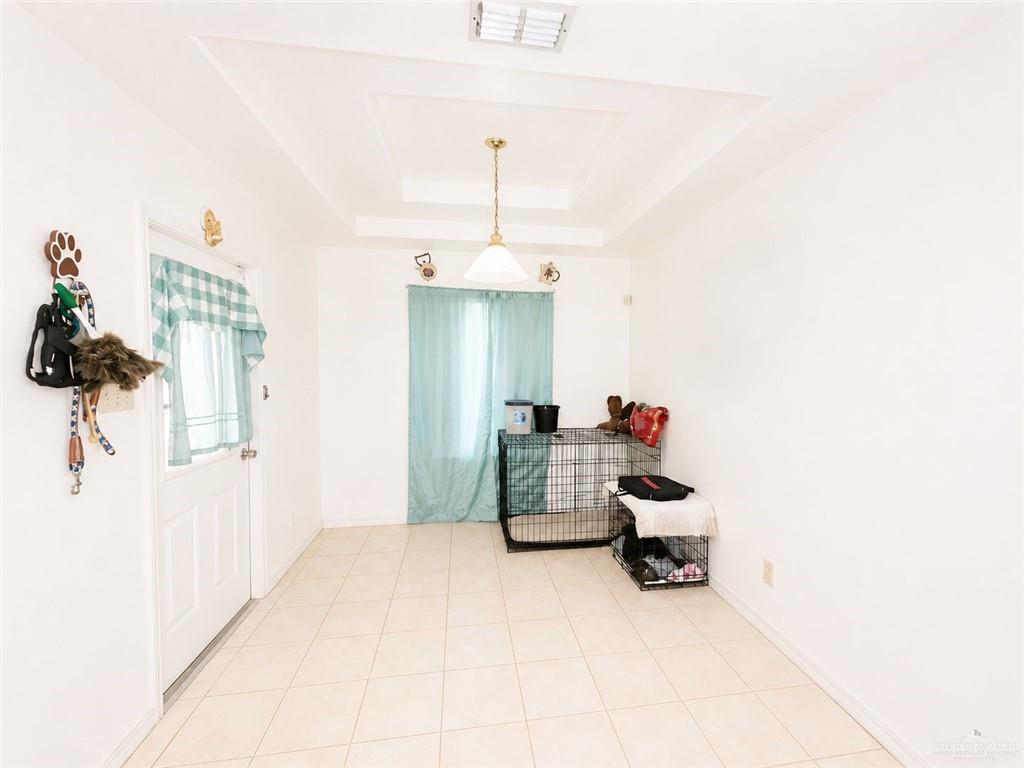 Photo 9 of 732 Huisache Street