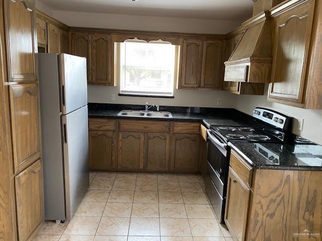 Photo 2 of 704 Dfw Drive