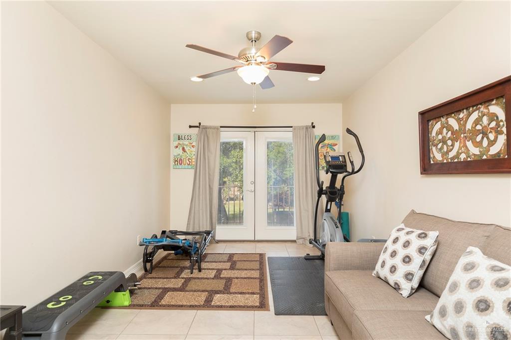 Photo 18 of 605 Hutto Road