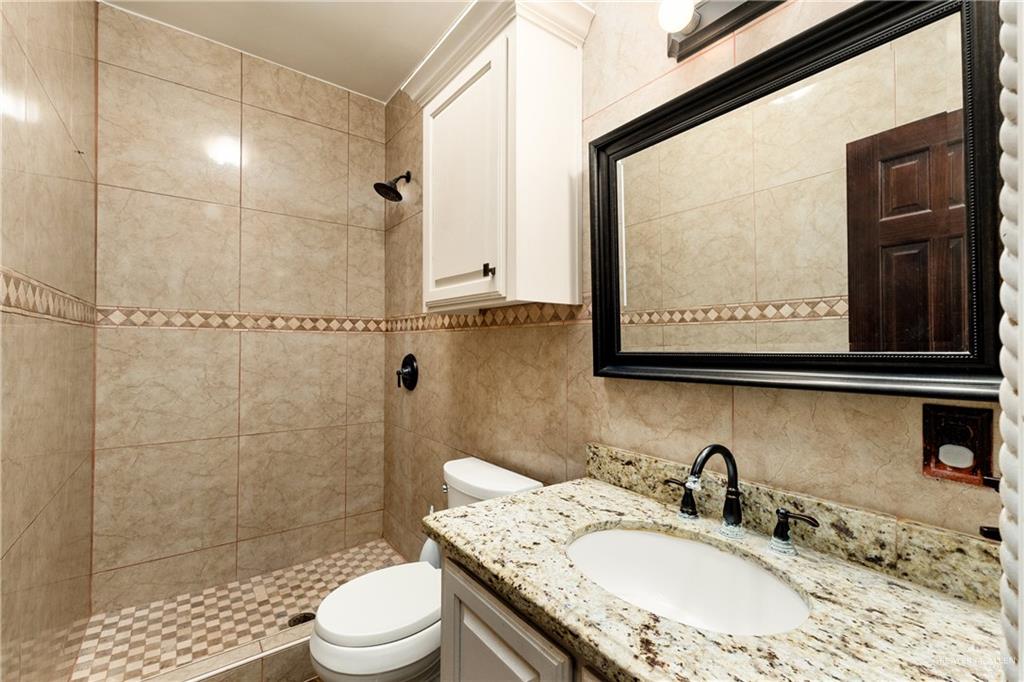 Photo 9 of 1225 Veronica Street