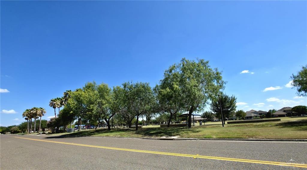 Photo 4 of 2604 Arroyo Avenue