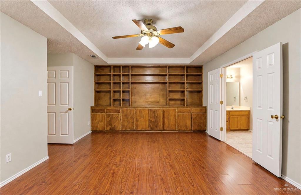 Photo 10 of 4900 34th Street