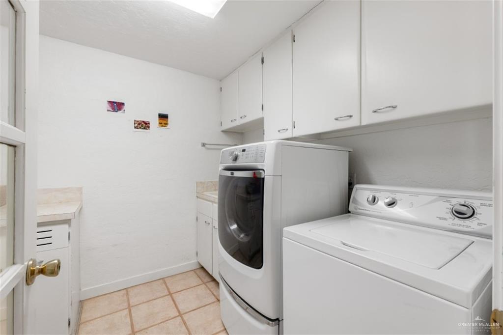 Photo 29 of 1420 Lion Lake Drive