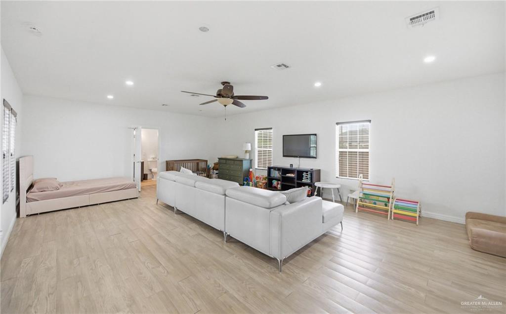 Photo 31 of 4200 Palm Grove Drive