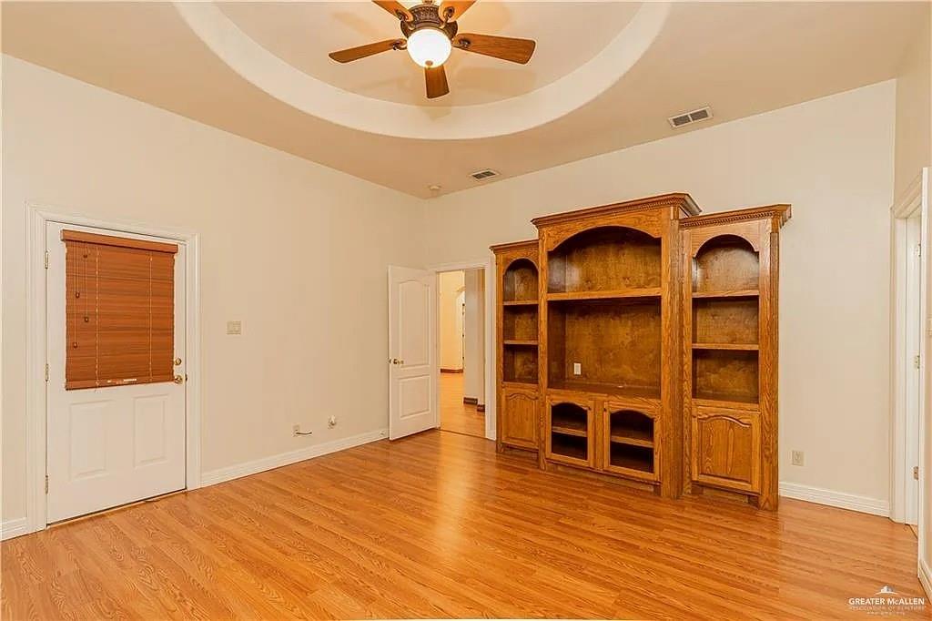 Photo 12 of 2433 7th Street
