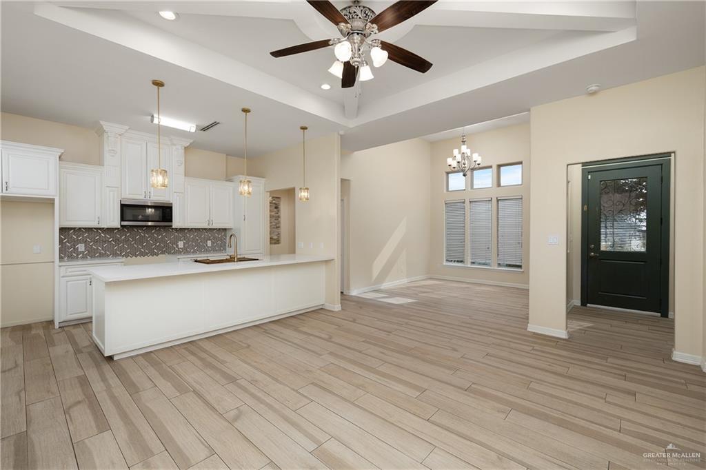 Photo 4 of 5001 Aguajito Street