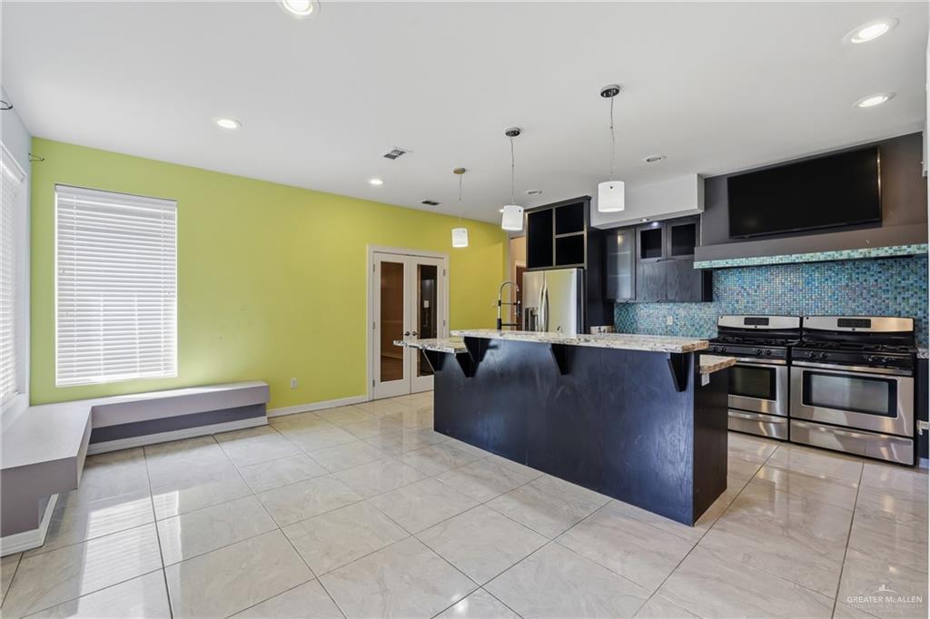 Photo 4 of 3901 Falcon Drive
