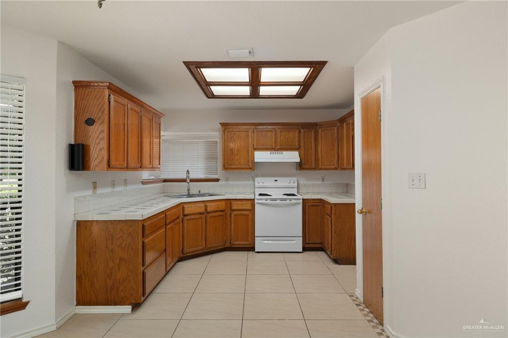 Photo 5 of 2300 J Street