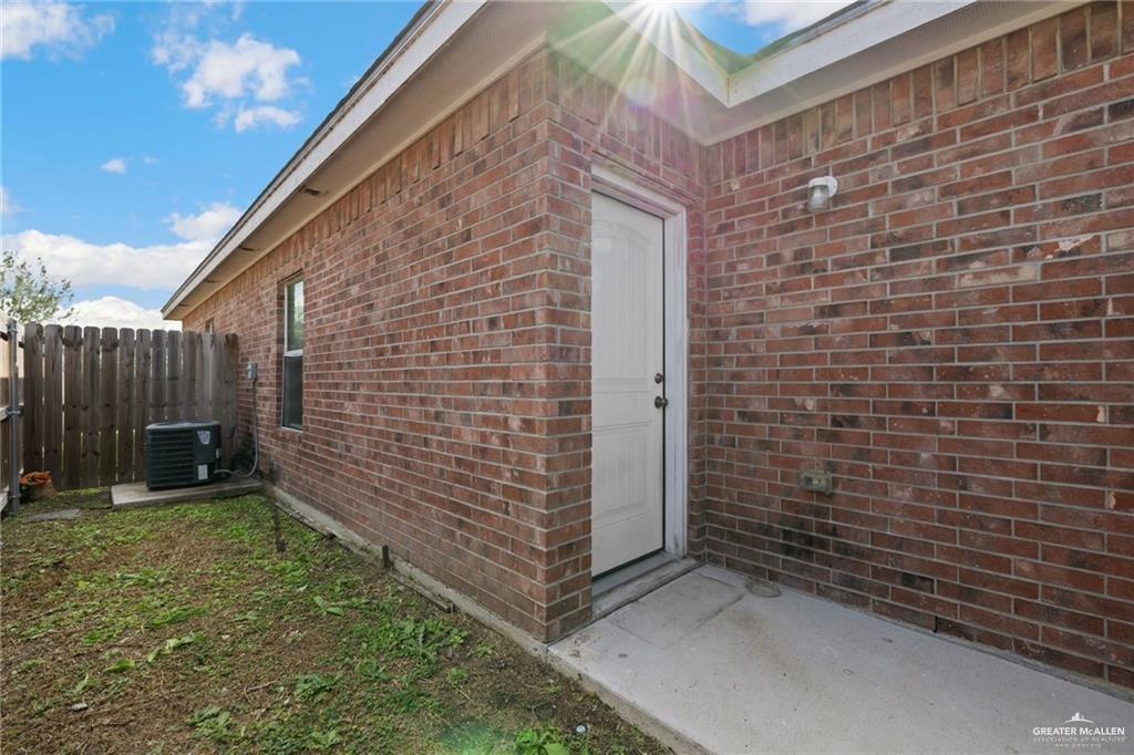 Photo 16 of 704 Linda Street