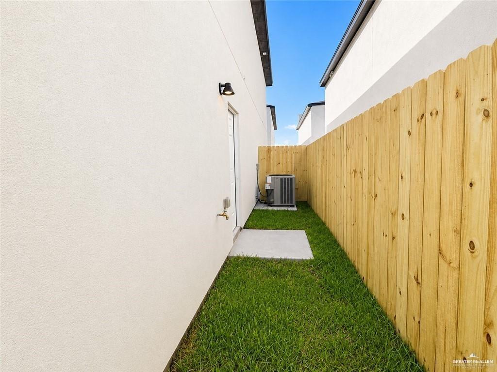 Photo 18 of 4213 Hummingbird Avenue #90