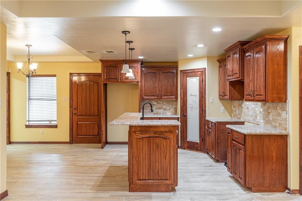 Photo 5 of 613 El Sendero Drive