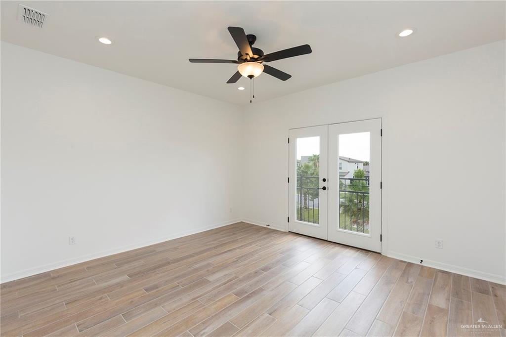 Photo 5 of 10218 15th Avenue