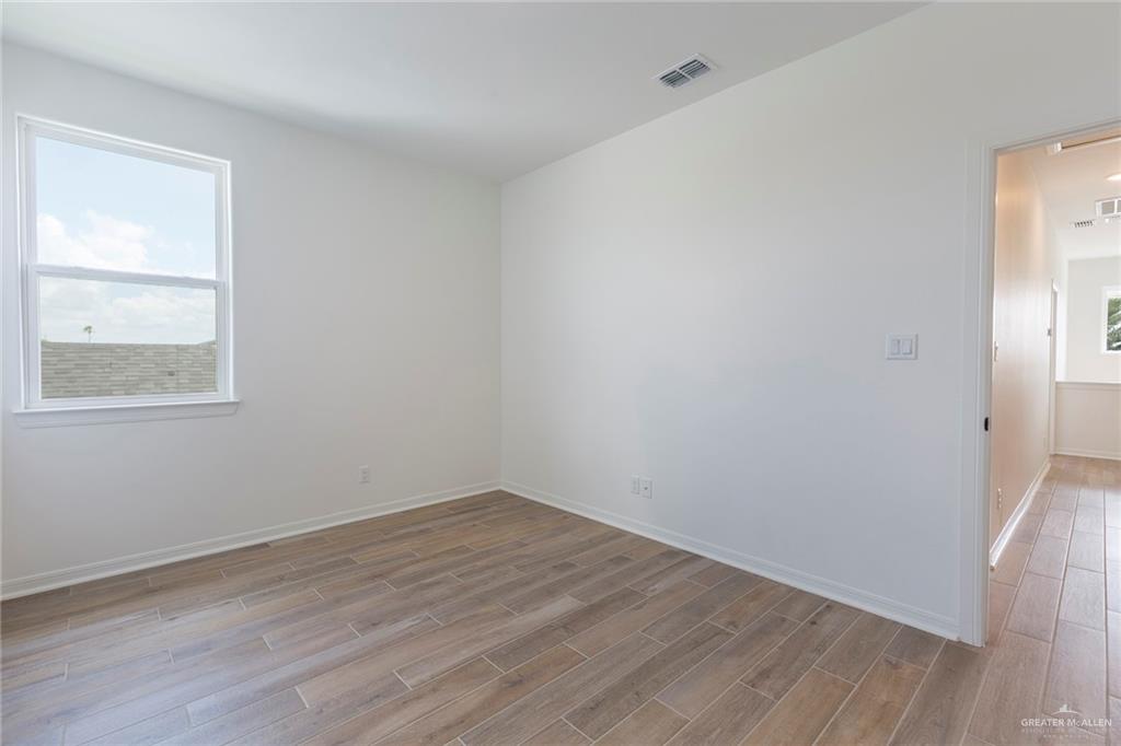 Photo 7 of 10218 15th Avenue