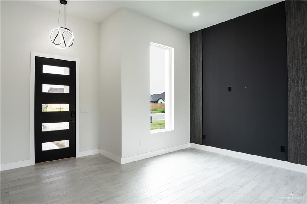 Photo 8 of 206 Hope Drive