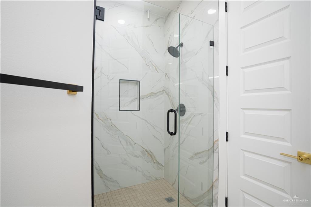 Photo 20 of 902 La Laguna Road