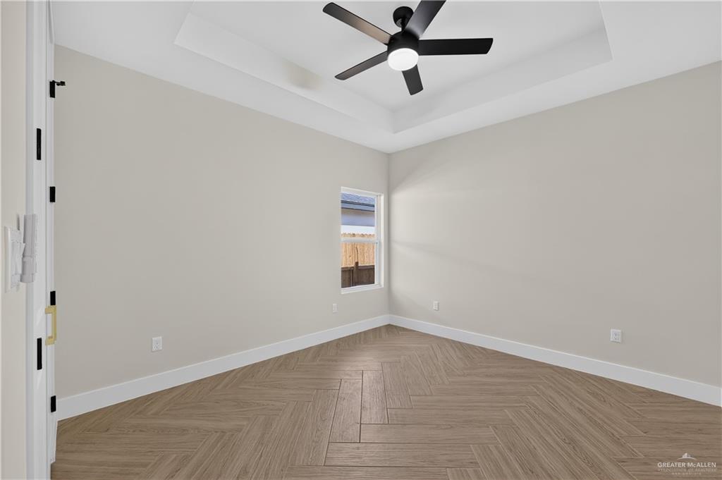 Photo 14 of 3917 Zimmerius Avenue