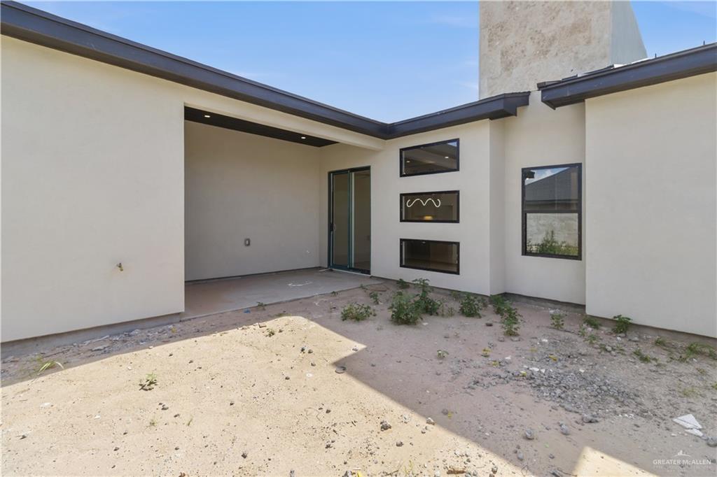 Photo 16 of 5808 Gira Del Sol Street