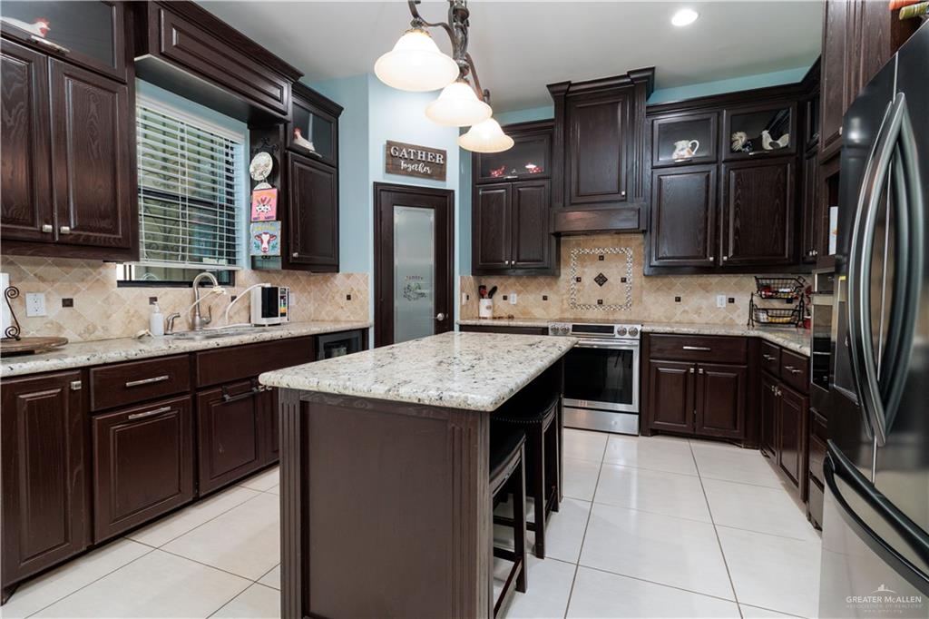 Photo 6 of 1515 Armagoza Drive