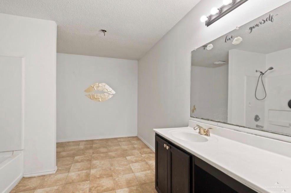 Photo 9 of 3804 Mirasol Street