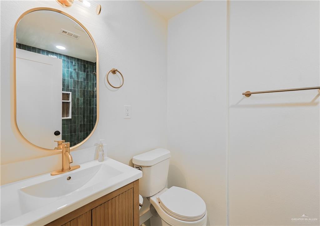 Photo 11 of 413 Aldrin Street