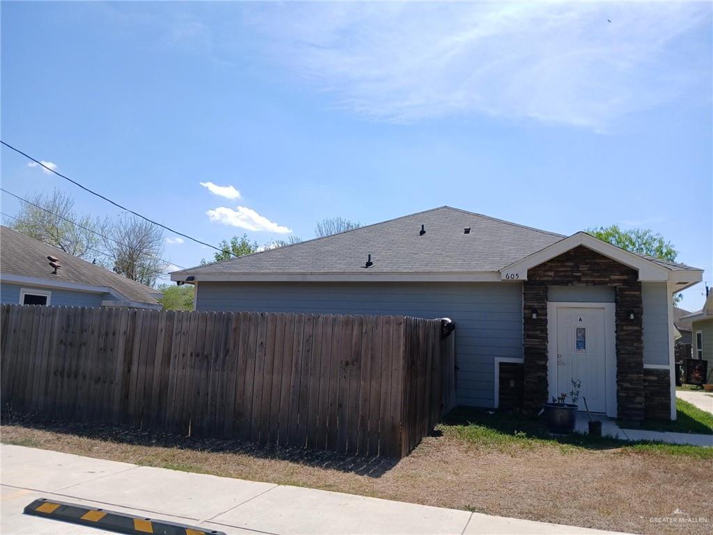 Photo 2 of 605 Cypress Avenue
