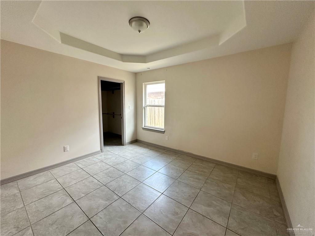 Photo 11 of 2205 Primrose Drive