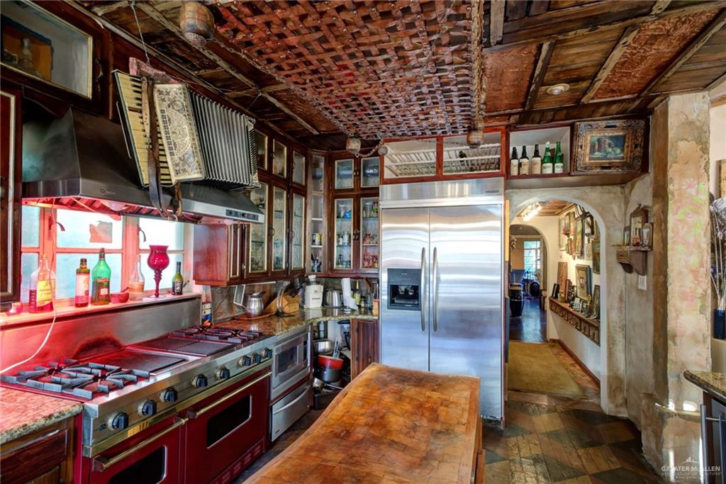Photo 4 of 701 15th Street