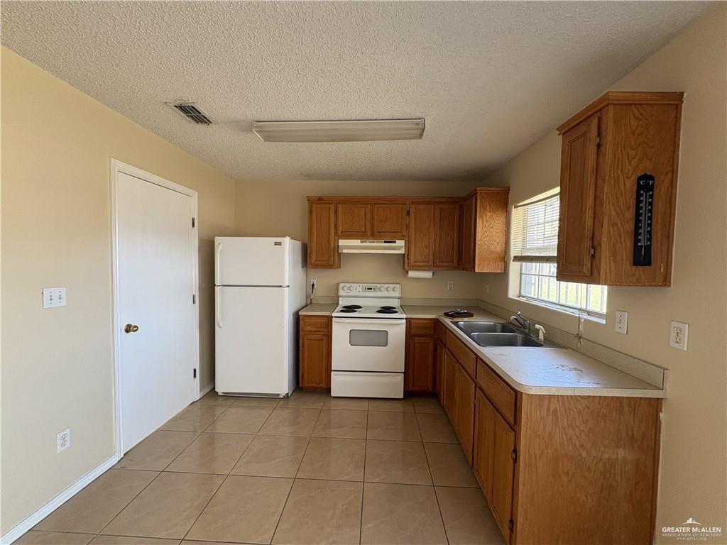 Photo 5 of 2706 Camino Grande