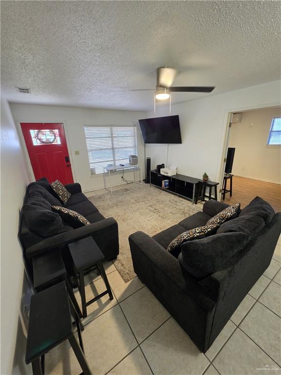 Photo 3 of 1121 Mahl Street