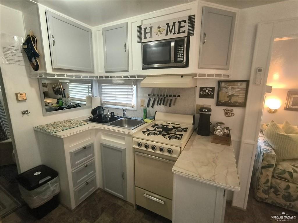 Photo 7 of 3751 Dantes Drive